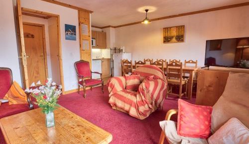 Apartment (10 Adults)