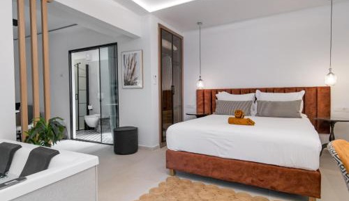 Suite with Hot Tub