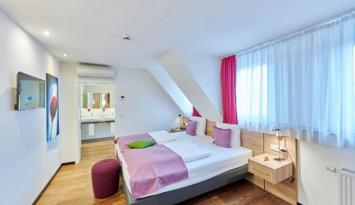 Deluxe Single Room