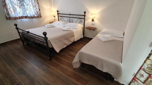 Triple Room with Private Bathroom