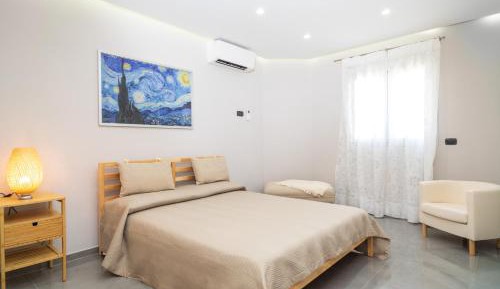 Superior One-Bedroom Apartment