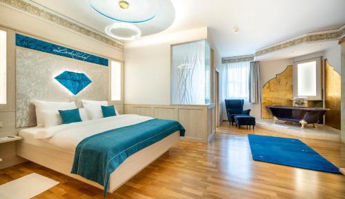 Two-Bedroom Suite