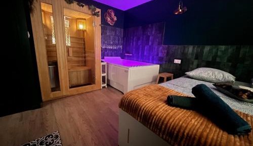 Superior Apartment with Sauna
