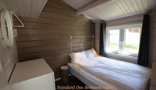 One-Bedroom Cottage with linen