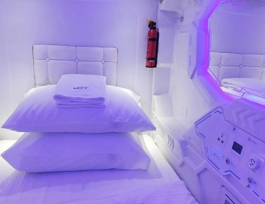 Deluxe Single Pod