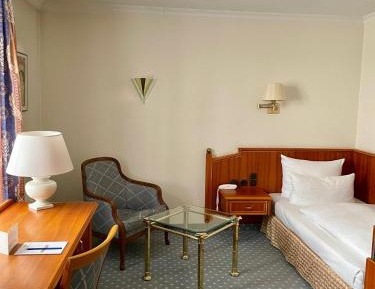 Single Apartment