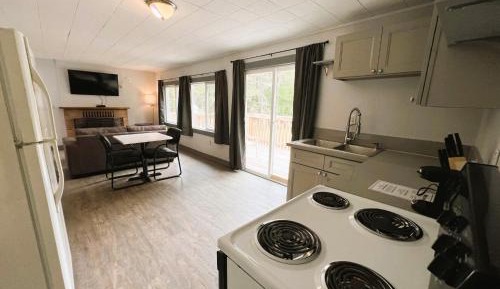 Deluxe Family Suite