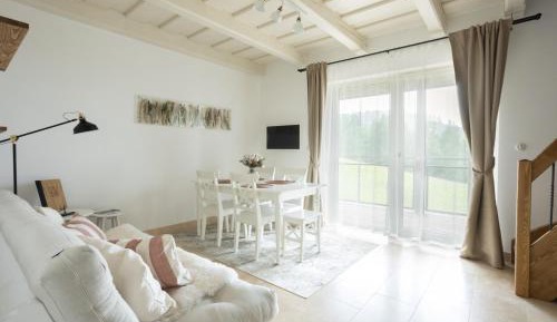 Suite with Mountain View