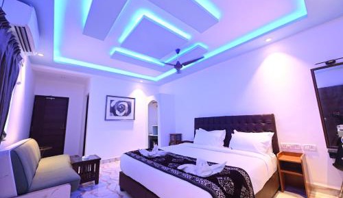 King Room with Balcony