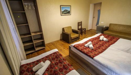 Triple Room with Shared Bathroom