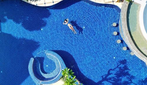 Deluxe Double or Twin Room with Pool View