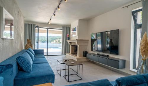 Three-Bedroom Villa with Sea View