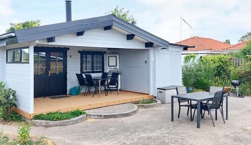 One-Bedroom Holiday Home