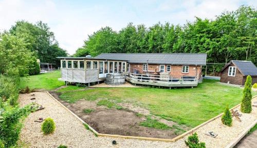 Four-Bedroom Holiday Home