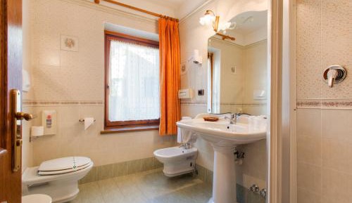 Junior Suite with Garden View