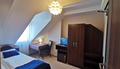 Single Room with Private Bathroom