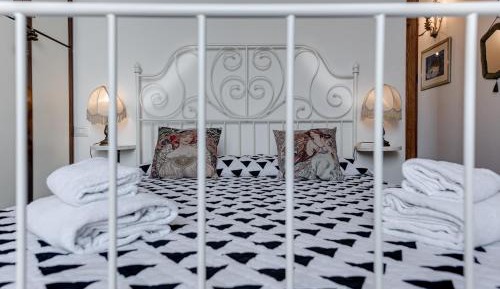 Superior One-Bedroom Apartment with Balcony