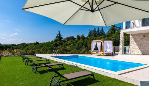 Superior Villa
