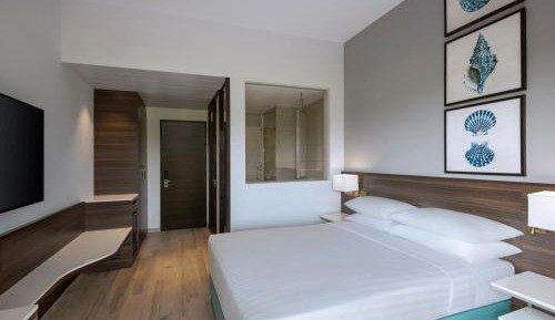 Fairfield Deluxe Room with Balcony - Complimentary evening high tea on day of  arrival between 4.30 PM and 6.30 PM (validity September 30,2025)