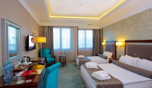 Deluxe Triple Room