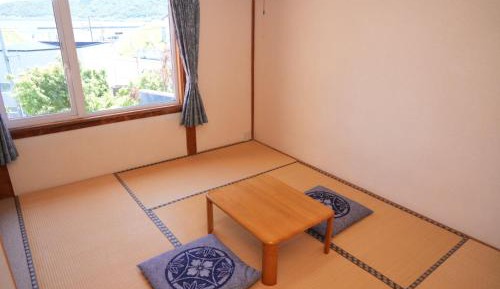 Japanese-Style Twin Room with Shared Bathroom - Non-Smoking