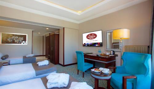 Deluxe Quadruple Room