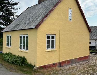 One-Bedroom House