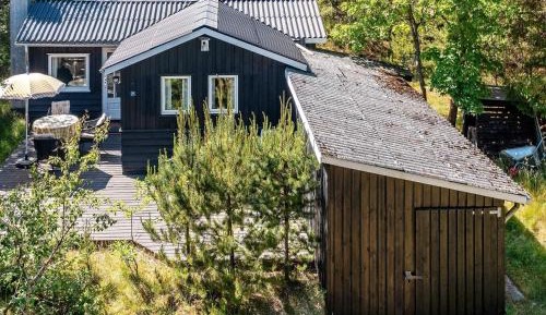 Two-Bedroom Holiday Home