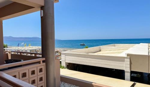 Studio with Sea View