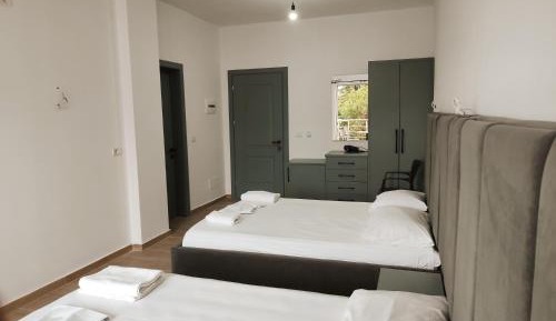 Quadruple Room with Garden View
