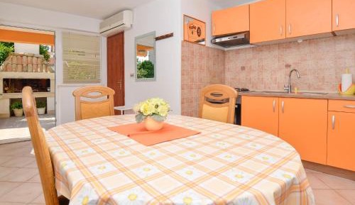One-Bedroom Apartment with Patio