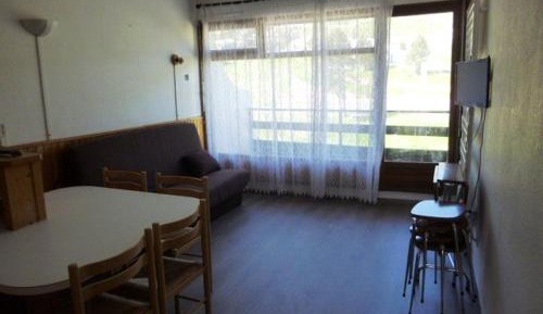 Apartment (6 Adults)