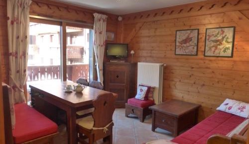 Apartment (4 Adults)