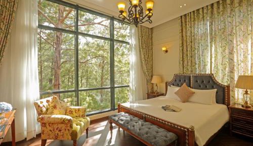 LAROSE MASTER - 3 Bedrooms