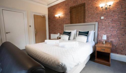 Deluxe King Room
