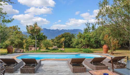 Four-Bedroom Holiday Home