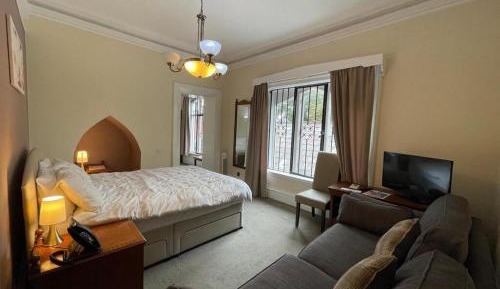 Premium Quadruple Room