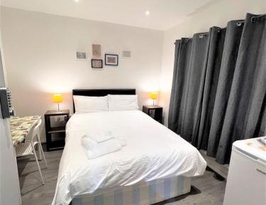 Double Room with Shared Bathroom