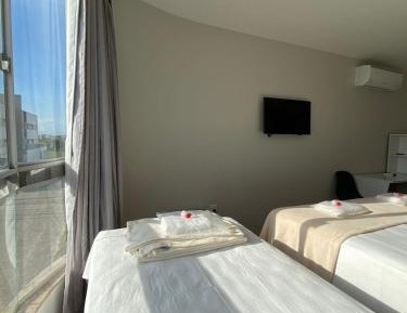 Quadruple Room with Private Bathroom