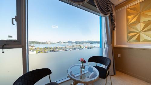 Standard Double Room with Sea View