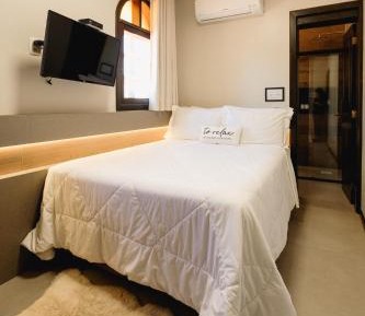 Suite with Garden View