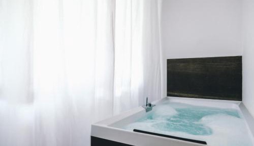 Double Room with Spa Bath