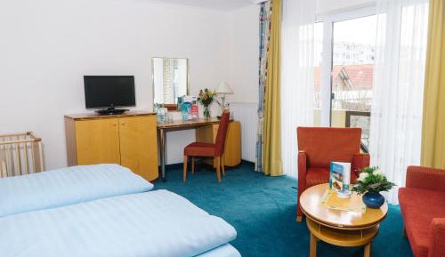 Large Double Room
