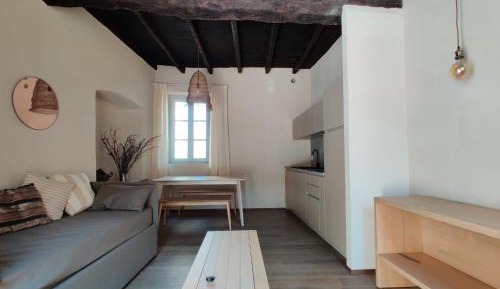 Apartment 6