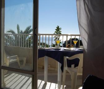 Two-Bedroom Apartment with Terrace (5 Adults)