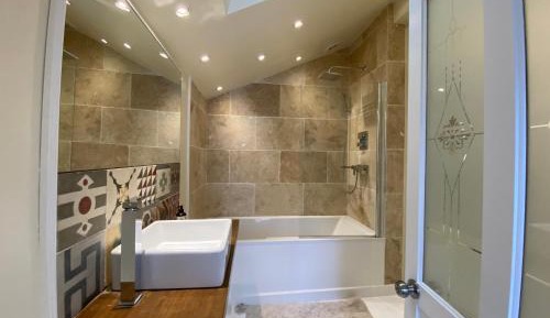 Double Room with Private Bathroom