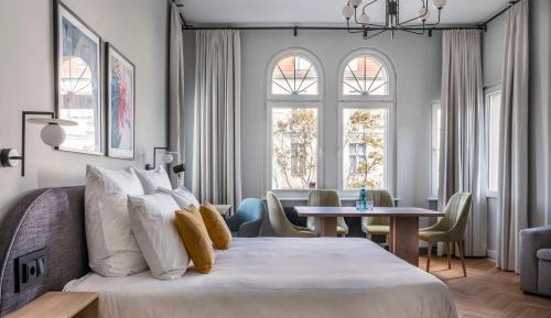Extra Large Studio with Kitchenette, Balcony and Sofa Bed