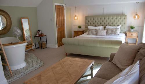 One-Bedroom Suite