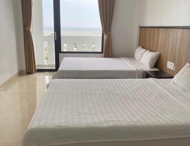 Deluxe Double Room with Balcony and Sea View