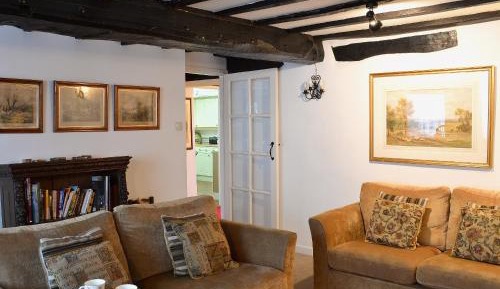 Three-Bedroom Holiday Home 